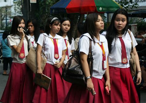 looted pinoy.com|Pinay Lamesa 5c@nd@l in School Uniform .